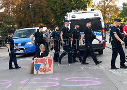 Miesięcznica pogrzebu pary prezydenckiej na Wawelu