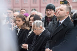 Jarosław Kaczyński na odsłonięciu tablicy Lecha Kaczyńskiego w IPN w Gdańsku