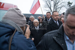 Jarosław Kaczyński na odsłonięciu tablicy Lecha Kaczyńskiego w IPN w Gdańsku