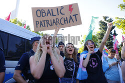 Demonstracja "Aborcja! Tak!" przed Sejmem