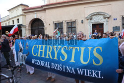 Protest  "Stop obrażaniu chrześcijan".