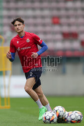 Oficjalny trening i konferencja przed IV rundą eliminacji do Ligi Konferencji. Wisla Krakow - Cercle Brugge