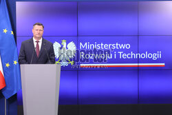 Konferencja ministra rozwoju i technologii