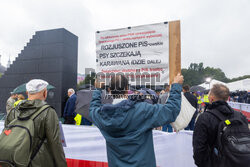 Konferencja Jarosława Kaczyńskiego na Placu Piłsudskiego