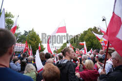 Protest PiS przed Ministerstwem Sprawiedliwości