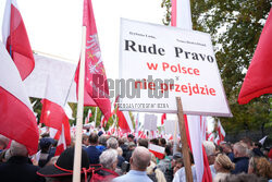 Protest PiS przed Ministerstwem Sprawiedliwości