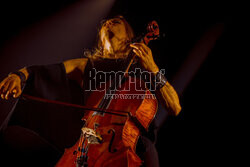 Apocalyptica Plays Metallica w Progresji