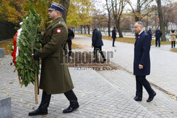 Złożenie wieńców pod pomnikami Ojców Niepodległości