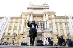 Protest pielęgniarek i położnych przed KPRM