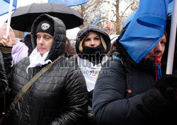 Protest pielęgniarek i położnych przed KPRM