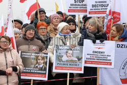 Protest ph. TAK dla edukacji! NIE dla deprawacji!