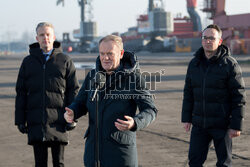 Donald Tusk w Porcie Gdańsk