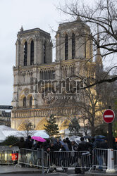 Katedra Notre-Dame w Paryzu przed otwarciem