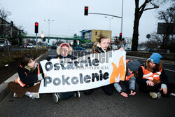 Ostatnie Pokolenie - blokada ul. Czerniakowskiej